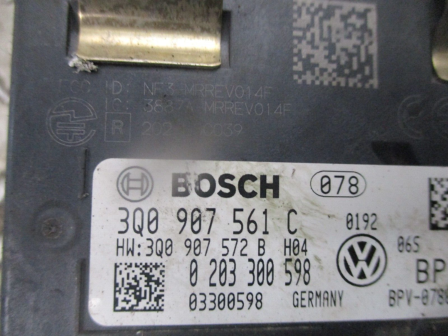 2015 GENUINE VW PASSAT B8 ACC DISTRONIC DISTANCE RADAR SENSOR 3Q0907561C - Image 2
