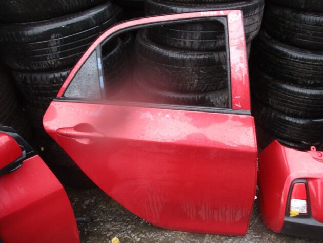 2013 GENUINE KIA PICANTO REAR RIGHT DRIVER SIDE BARE SHELL DOOR OSR - Image 2