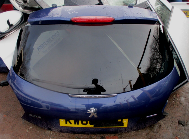 2016 GENUINE PEUGEOT 208 HATCHBACK REAR BARE SHELL TAILGATE BOOTLID