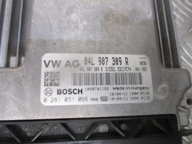 2018 GENUINE VW GOLK MK7 MANUAL ENGINE ECU CONTROL UNIT MODULE 04L907309R - Image 2