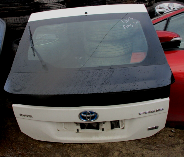2011 GENUINE TOYOTA PRIUS REAR BARE TAILGATE BOOTLID