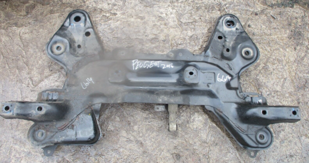2016 GENUINE PEUGEOT 1.2 PETROL FRONT SUBFRAME