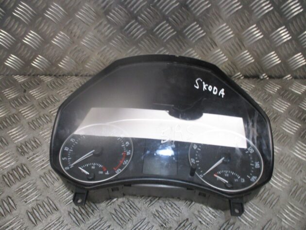2012 GENUINE SKODA OCTAVIA SPEEDOMETER INSTRUMENT CLUSTER CLOCKS 1Z0920943S - Image 2