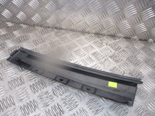 2016 GENUINE AUDI A3 REAR LEFT PASSENGER SIDE DOOR PILLER TRIM 8V4839901 - Image 3