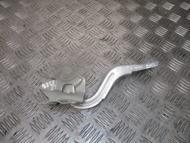 2012 GENUINE KIA PICANTO FRONT RIGHT DRIVER SIDE BONNET HINGE OSF - Image 3