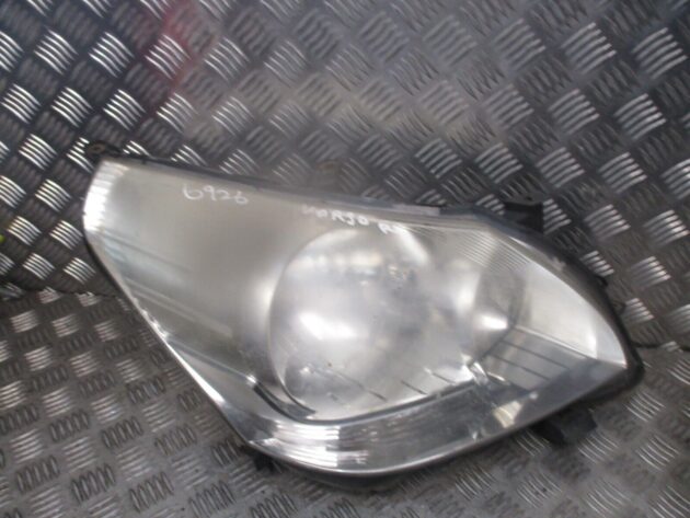 2009 GENUINE TOYOTA VERSO FRONT RIGHT DRIVER SIDE HEADLIGHT LAMP 811100F110000