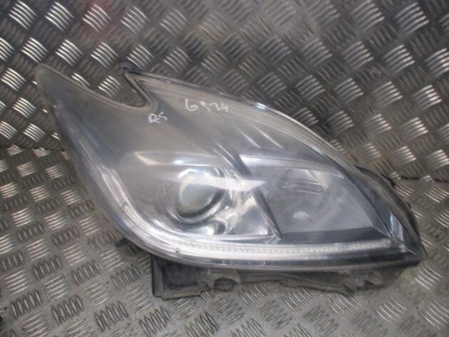 2012 GENUINE TOYOTA PRIUS FRONT RIGHT DRIVER SIDE HEADLIGHT LAMP OSF