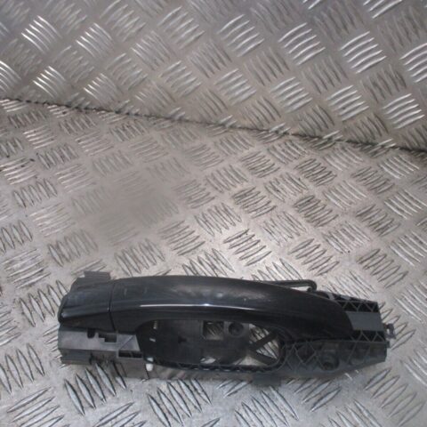 2014 GENUINE AUDI A3 8V FRONT LEFT PASSENGER SIDE EXTERIOR DOOR HANDLE 7P6839885