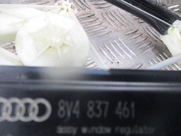 2014 GENUINE AUDI A3 8V FRONT LEFT PASSENGER SIDE WINDOW REGULATER 8V4837461 - Image 3