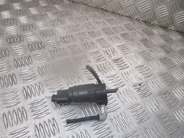 2012 GENUINE VW GOLF MK6 FRONT WINDSCREEN WASHER PUMP 1K6955651 - Image 3