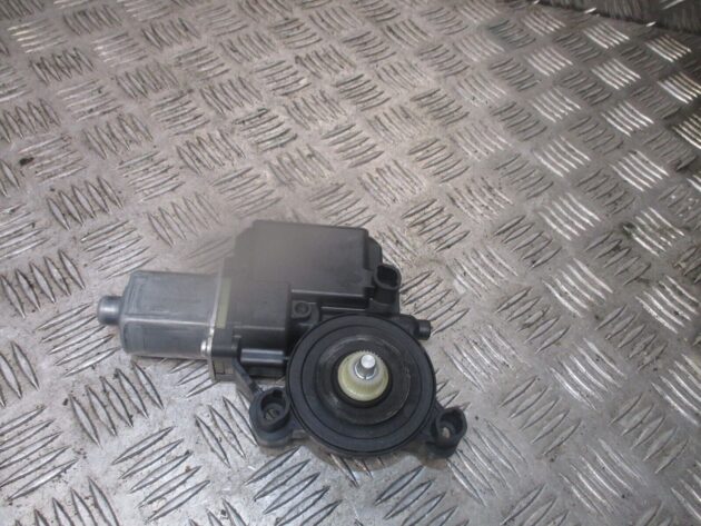 2013 GENUINE VW POLO 6R REAR LEFT PASSENGER SIDE DOOR WINDOW MOTOR 6R0959811G - Image 2