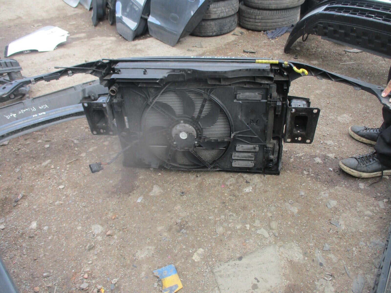 2015 GENUINE SKODA OCTAVIA 1.6 TDI MANUAL DBK COMPLETE RADIATOR RAD PACK - Image 3