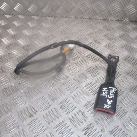 2012 GENUINE TOYOTA PRIUS FRONT LEFT PASSENGER SIDE SEAT BELT BUCKLE STALK