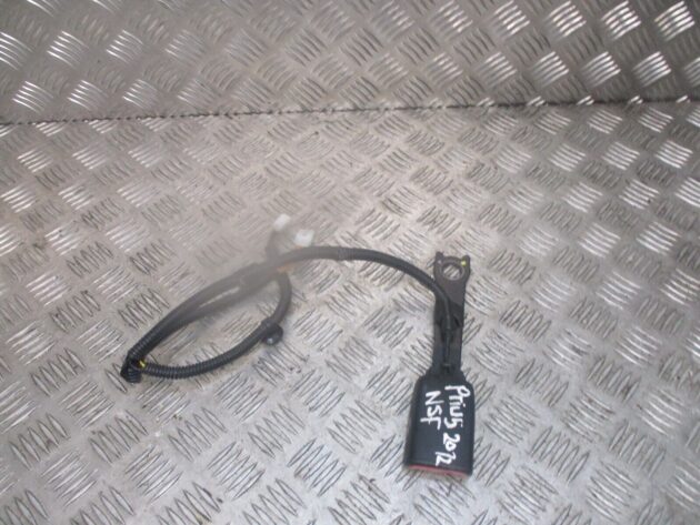 2012 GENUINE TOYOTA PRIUS FRONT LEFT PASSENGER SIDE SEAT BELT BUCKLE STALK - Image 2