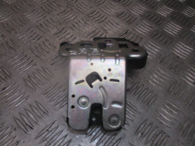 2016 GENUINE AUDI A1 REAR TAILGATE BOOT LOCK MECHANISM 8R0827505 - Image 2