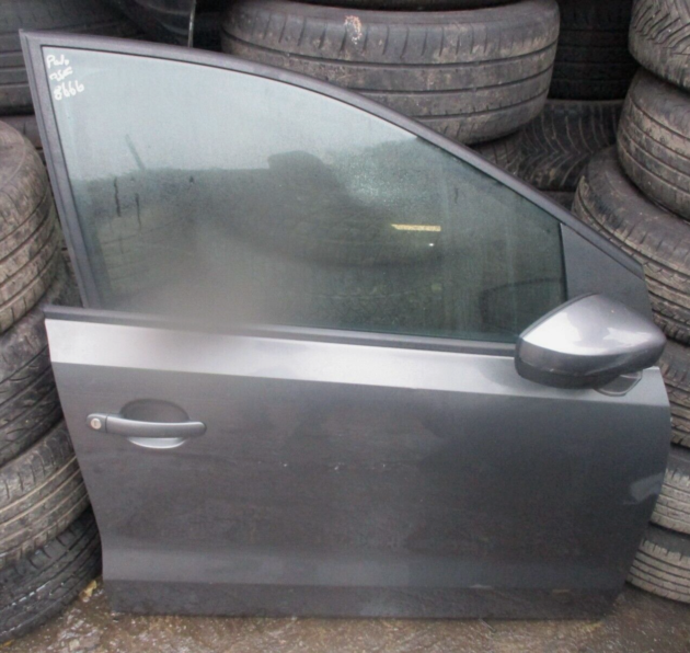 2012 GENUINE VW POLO FRONT RIGHT DRIVER SIDE BARE SHELL DOOR OSF