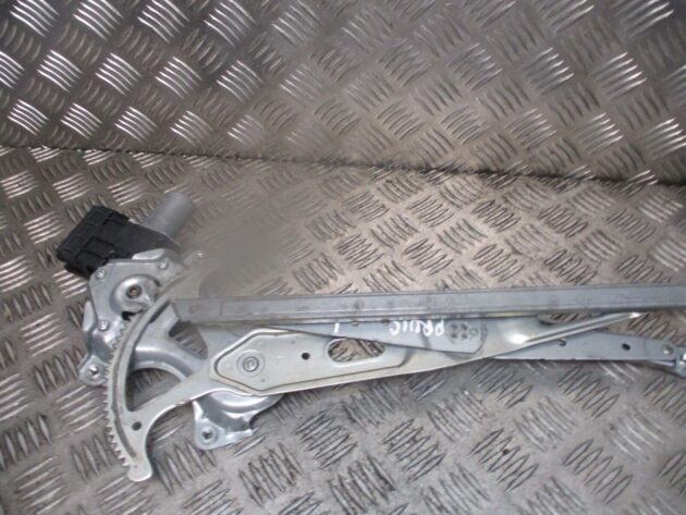 2017 GENUINE TOYOTA PRIUS FRONT LEFT PASSENGER SIDE WINDOW REGULATER 8572047140 - Image 3