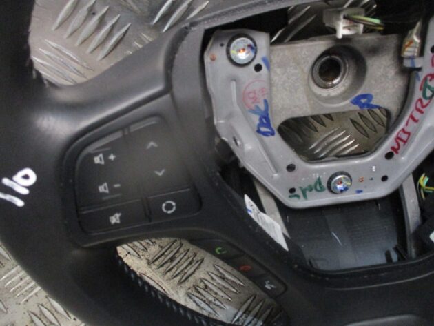 2018 GENUINE HYUNDAI I10 FRONT DRIVERS MULTIFUNCTIONAL STEERING WHEEL 56110B9140 - Image 4