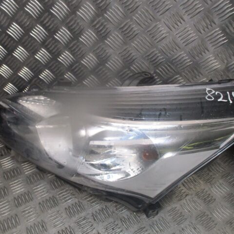 2014 GENUINE TOYOTA VERSO FRONT LEFT PASSENGER SIDE HEADLIGHT LAMP 811700F161
