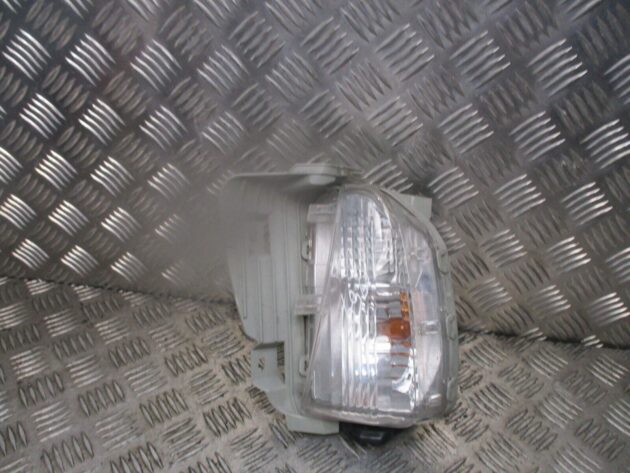 2012 GENUINE TOYOTA PRIUS FRONT RIGHT DRIVER SIDE FOG LIGHT LAMP