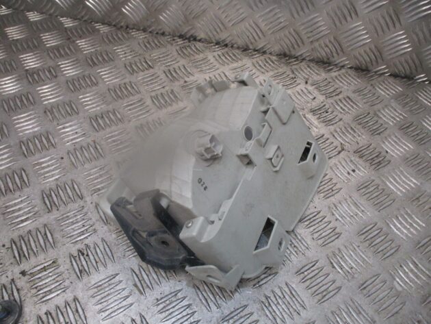 2012 GENUINE TOYOTA PRIUS FRONT RIGHT DRIVER SIDE FOG LIGHT LAMP - Image 3
