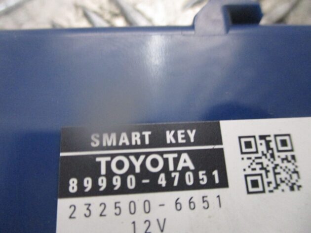 2012 GENUINE TOYOTA PRIUS SMART KEY CONTROL MODULE UNIT 8999047051 - Image 3