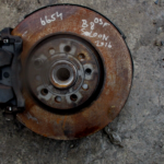 2016 GENUINE VW PASSAT B8 SALOON 2.0TDI FRONT RIGHT DRIVER SIDE HUB