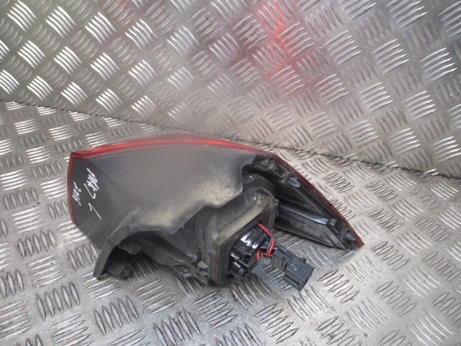 2015 GENUINE VW GOLF MK7 REAR LEFT PASSENGER SIDE TAILLIGHT LAMP 5G0945095M - Image 3