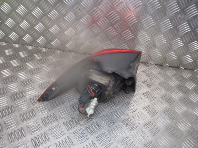 2015 GENUINE VW GOLF MK7 REAR RIGHT DRIVER SIDE TAILLIGHT LAMP 5G0945096M - Image 4