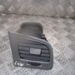 2015 GENUINE VW GOLF MK7 FRONT RIGHT DRIVER SIDE AIRVENT 5G2819710B