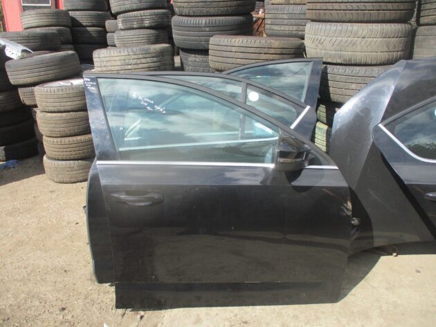 2016 GENUINE SKODA OCTAVIA HATCHBACK FRONT RIGHT DRIVER SIDE BARE SHELL DOOR OSF - Image 3