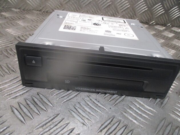2015 GENUINE VW GOLF MK7 SAT NAV CD PLAYER HEAD UNIT 3Q0035820A - Image 2