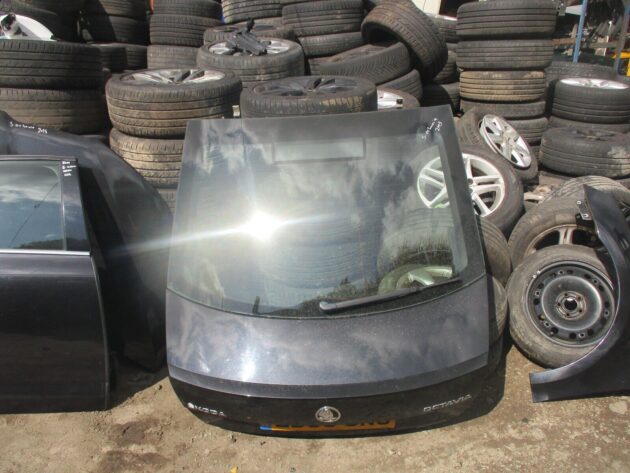 2016 GENUINE SKODA OCTAVIA HATCHBACK REAR BARE SHELL TAILGATE BOOTLID - Image 3