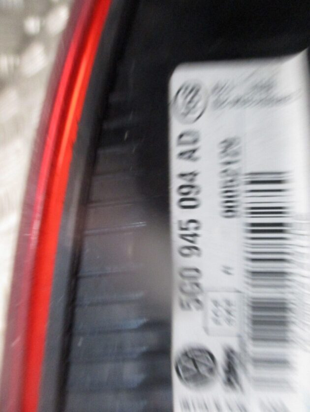 2015 GENUINE VW GOLF MK7 REAR RIGHT DRIVER SIDE INNER TAILLIGHT LAMP 5G0945094A - Image 4