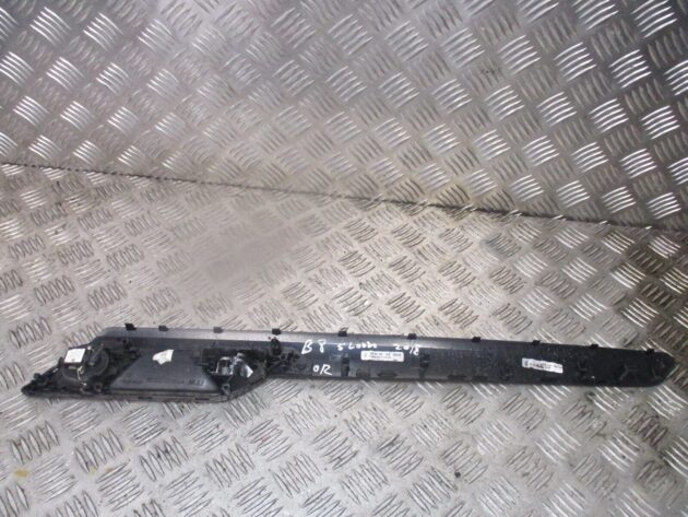 2017 VW PASSAT B8 REAR RIGHT DRIVER SIDE EXTERIOR DOOR HANDLE & TRIM 3G0867450 - Image 3