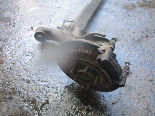 2012 GENUINE TOYOTA PRIUS 1.8 HYBRID REAR COMPLETE AXLE - Image 4