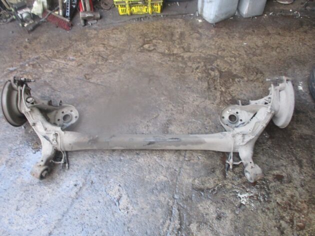 2012 GENUINE TOYOTA PRIUS 1.8 HYBRID REAR COMPLETE AXLE - Image 5