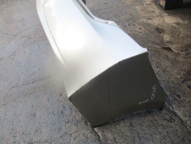 2012 GENUINE TOYOTA PRIUS 1.8 HYBRID REAR COMPLETE BUMPER - Image 3