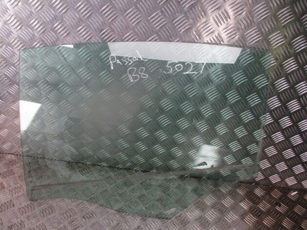 2016 VW PASSAT B8 SALOON REAR LEFT PASSENGER SIDE DOOR WINDOW GLASS 3G5845025