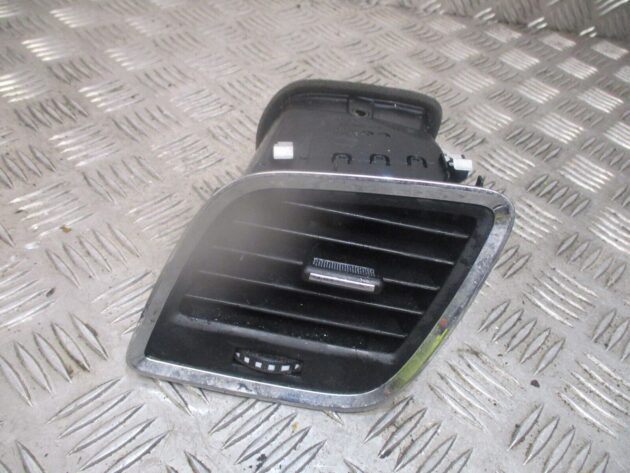 2017 GENUINE SEAT ATECA FRONT LEFT PASSENGER SIDE DASHBOARD AIRVENT 577820901A - Image 2