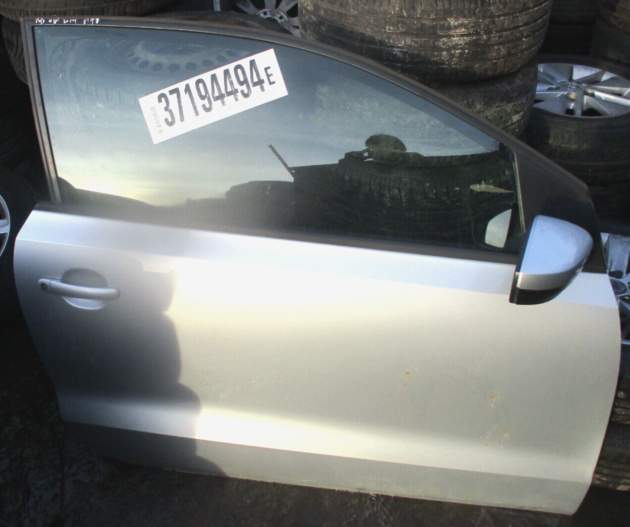 2014 GENUINE VW POLO 3DR FRONT RIGHT DRIVER SIDE BARE SHELL DOOR