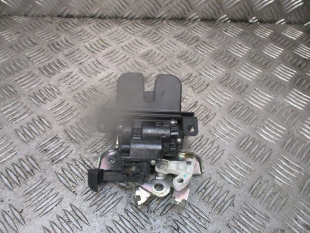 2012 GENUINE SKODA OCTAVIA REAR TAILGATE BOOTLID LOCK MECHANISM 8R0827505A - Image 2
