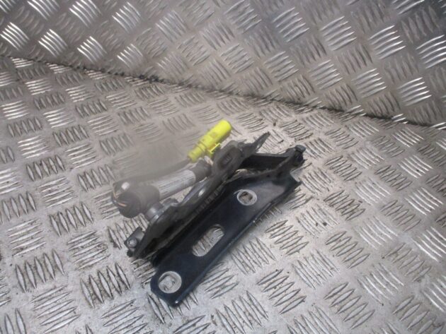 2019 GENUINE AUDI A3 8V FRONT RIGHT DRIVER SIDE BONNET HINGE 8V0823302F
