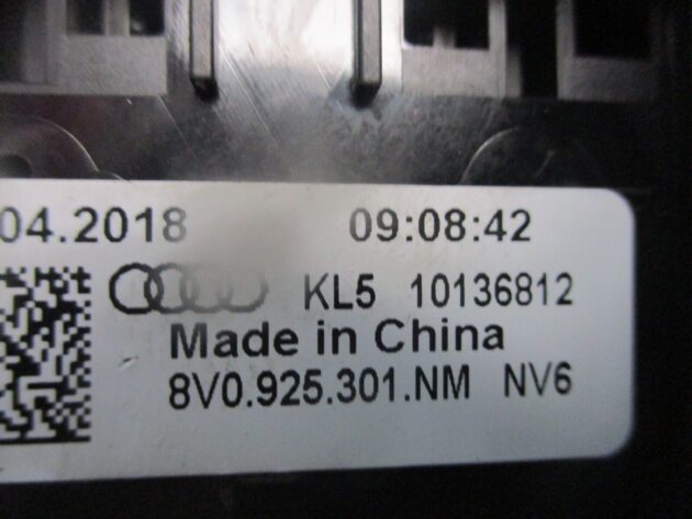 2019 GENUINE AUDI A3 8V HAZARD START STOP SCREEN CONTROL SWITCH 8V0925301NM - Image 4