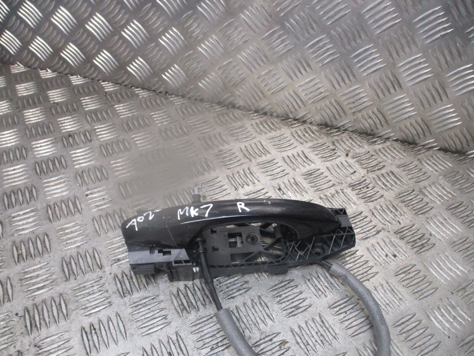 2015 GENUINE VW GOLF MK7 REAR RIGHT DRIVER SIDE EXTERIOR DOOR HANDLE 5N0839885H