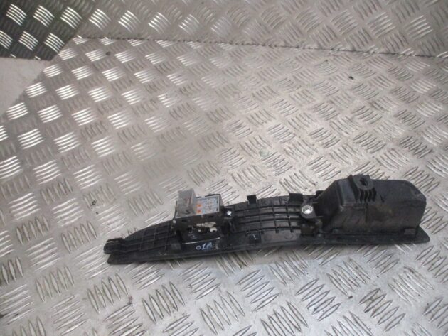 2016 GENUINE HYUNDAI I20 FRONT LEFT PASSENGER SIDE WINDOW SWITCH - Image 2