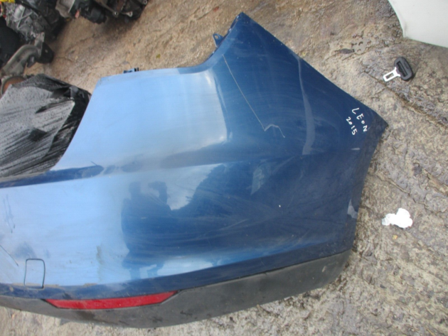 2015 GENUINE SEAT LEON ESTATE REAR BUMPER COMPLETE - Image 2