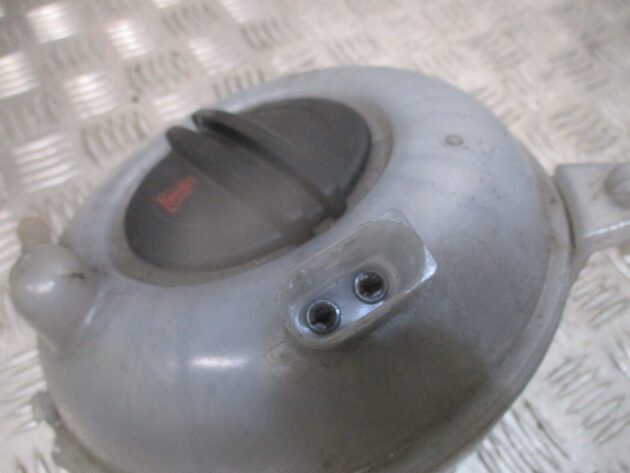 2017 GENUINE SEAT ATECA 1.6 TDI COOLANT EXPANSION TANK RESERVIOR 5Q0121407G - Image 2
