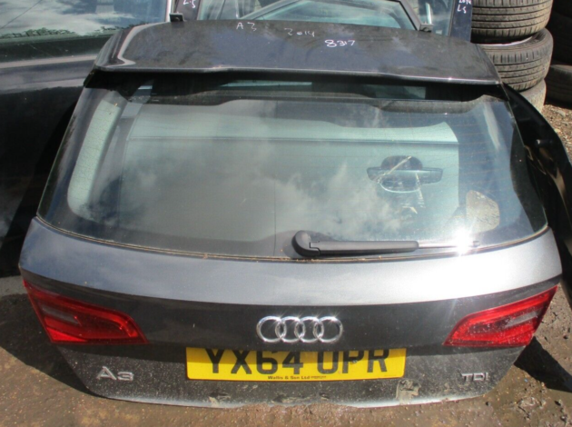 2014 GENUINE AUDI A3 8V HATCHBACK REAR BARE TAILGATE BOOTLID