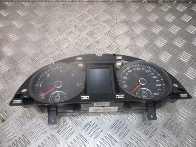 2010 VW PASSAT B6 SPEEDOMETER INSTRUMENT CLUSTER CLOCK 3C0920972J